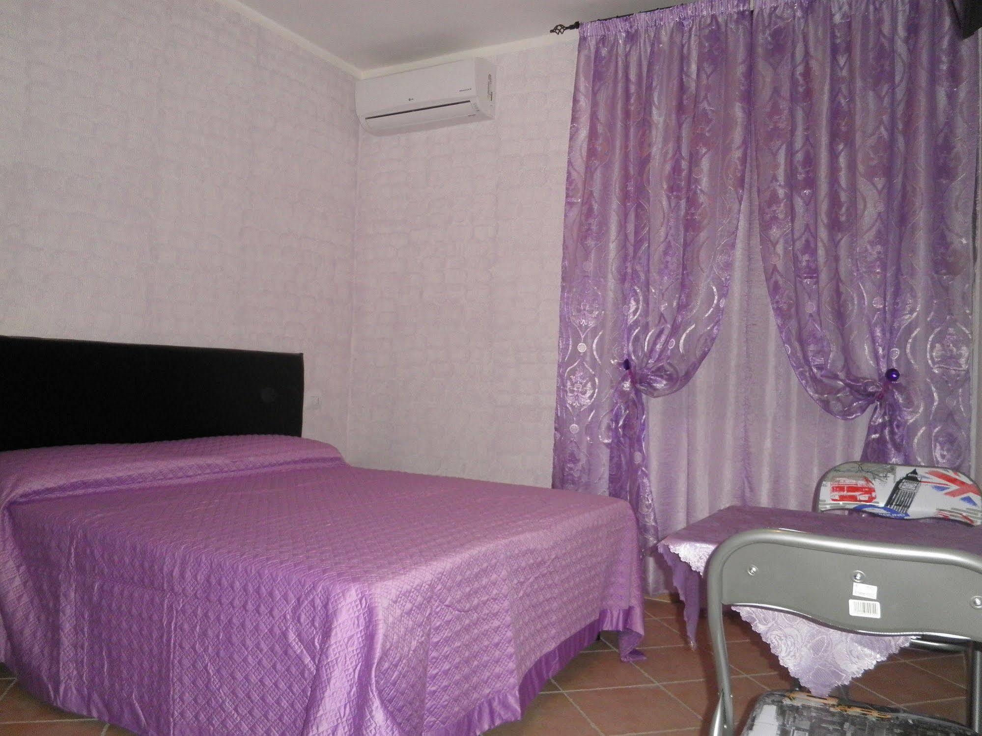 Memo'S Affittacamere Arborea Exterior foto